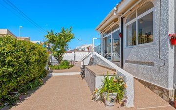 Property slide 32