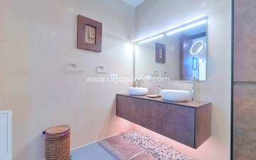 Property slide 15