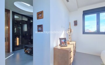 Property slide 24