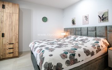 Property slide 32