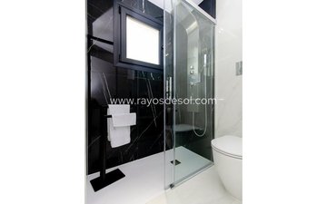 Property slide 32