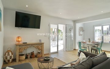Property slide 10