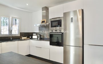 Property slide 18
