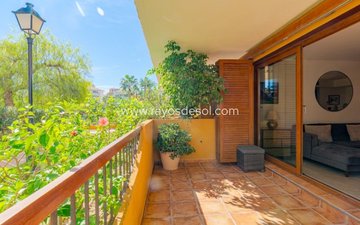 Property slide 32