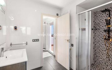 Property slide 22