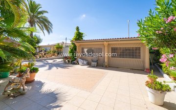 Property slide 25