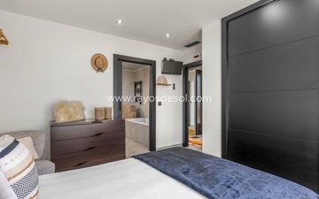 Property slide 40