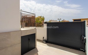 Property slide 32