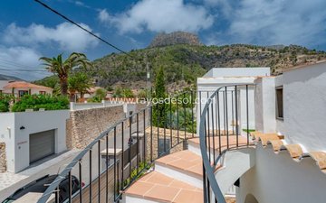 Property slide 38