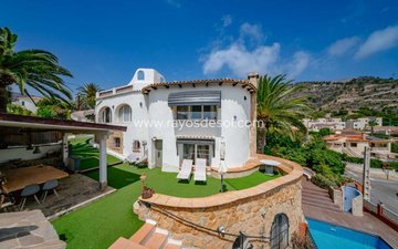 Property slide 44