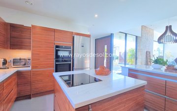 Property slide 7