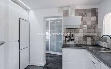 Property slide 32