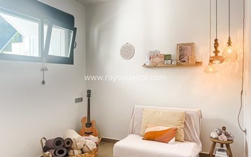 Property slide 21