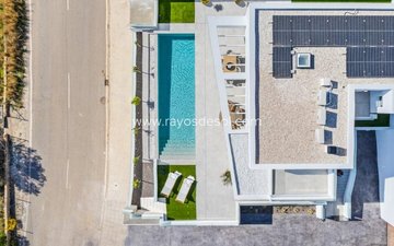 Property slide 10