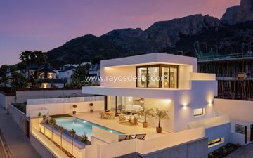 Property slide 14