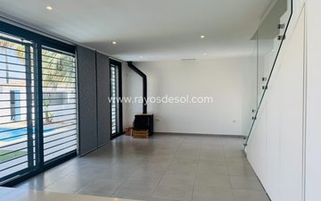 Property slide 14