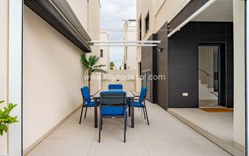Property slide 22