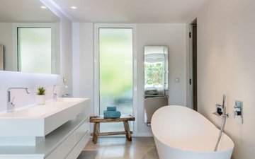 Property slide 25