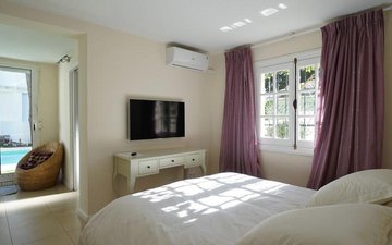 Property slide 25