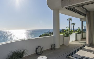 Property slide 10