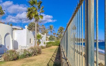 Property slide 18