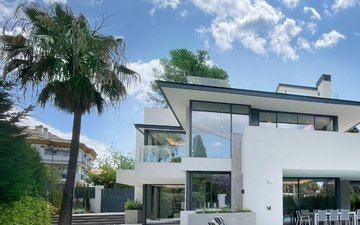 Property slide 15