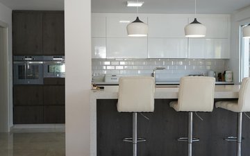 Property slide 19