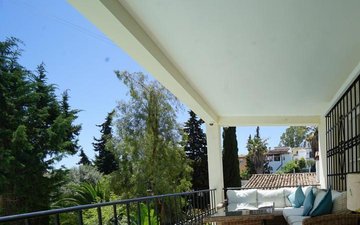 Property slide 18