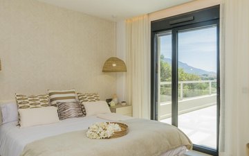 Property slide 25