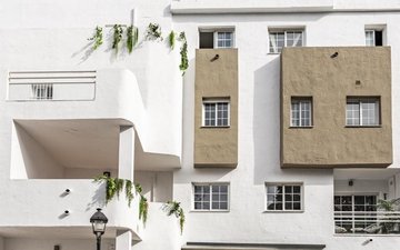 Property slide 20