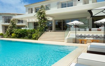 Property slide 22