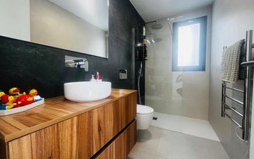 Property slide 17