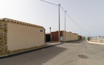 Property slide 22