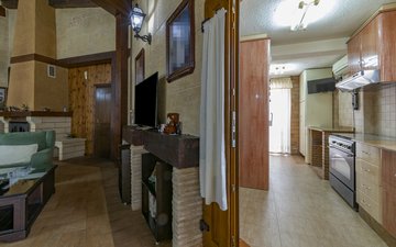 Property slide 39