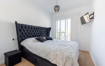 Property slide 21