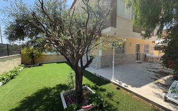 Property slide 24