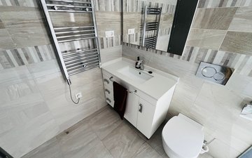 Property slide 16