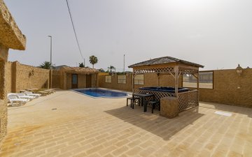 Property slide 21