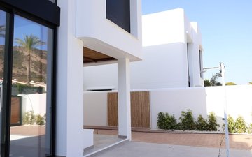 Property slide 19