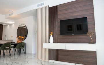 Property slide 17