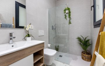 Property slide 16