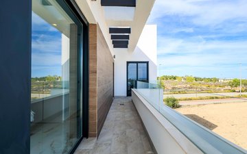 Property slide 32