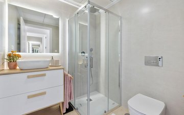 Property slide 32