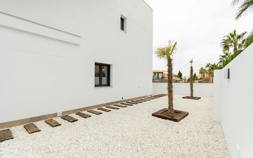 Property slide 44