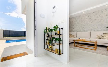 Property slide 44