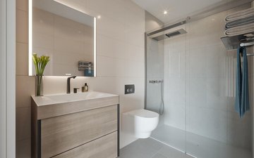 Property slide 7