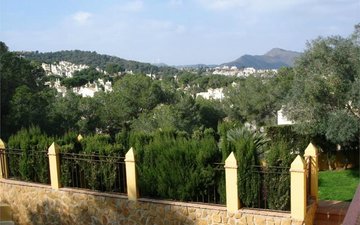 Property slide 22