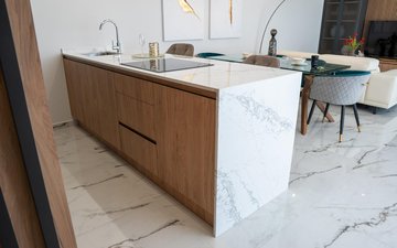 Property slide 32