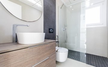 Property slide 32