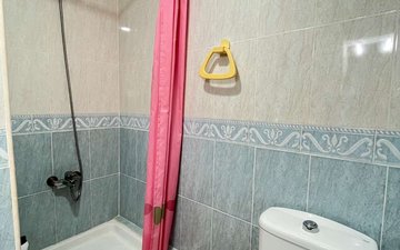Property slide 32